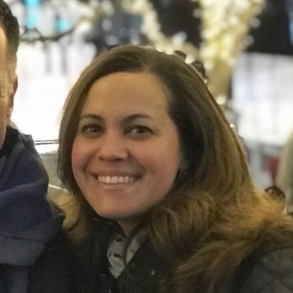 Meet your Posher, Lillian - Picture 1 of 1